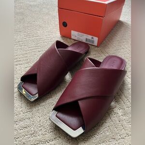 NEW Katy Perry Cranberry Slide Sandals